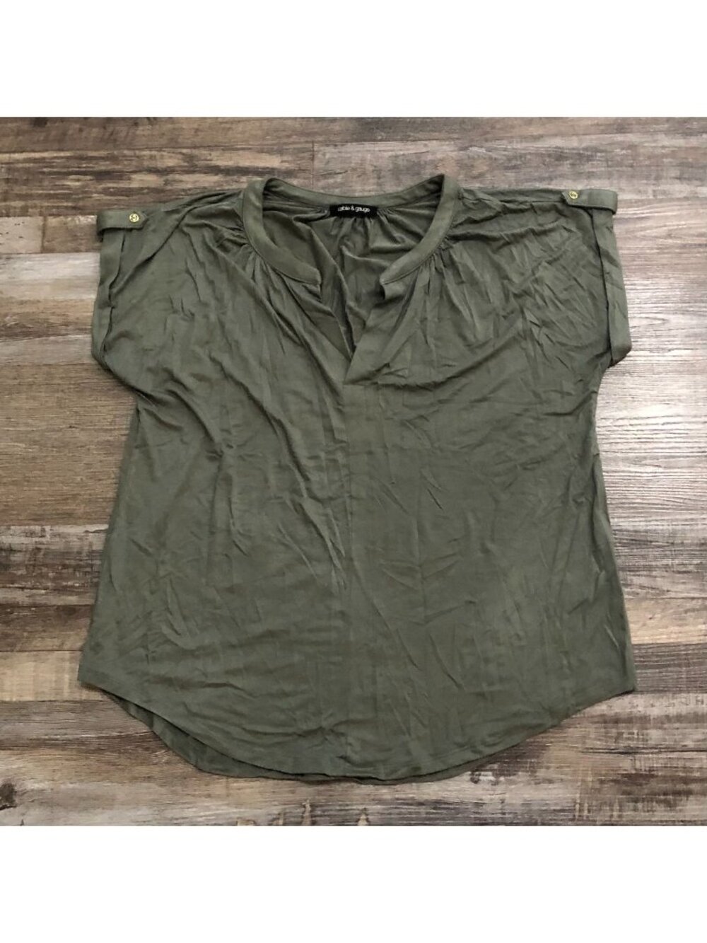 Cable & Gauge Womens XL Green V Neck Blouse Shirt Roll Tab Buttons